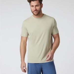 Vuori Men Tshirt Lime Yellow L
